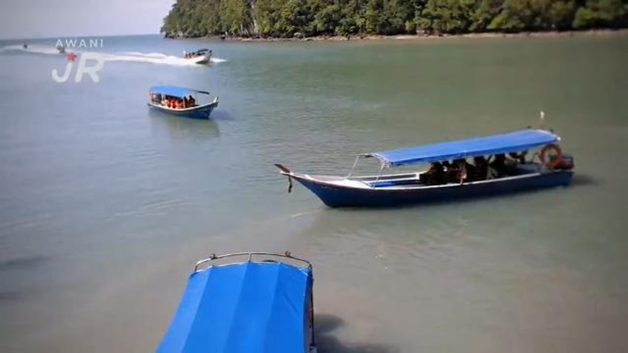 #AWANIJr: Menaiki bot di Tasik Dayang Bunting