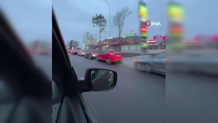 Ukrayna'daki benzinliklerde kilometrelerce kuyruk oluştu