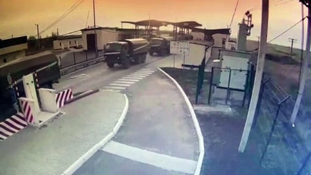 Las tropas rusas entran en territorio ucraniano por Crimea