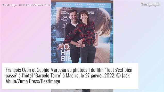 Sophie Marceau de retour... à Hollywood ! Costume de playmate, scène dénudée et applis de rencontre
