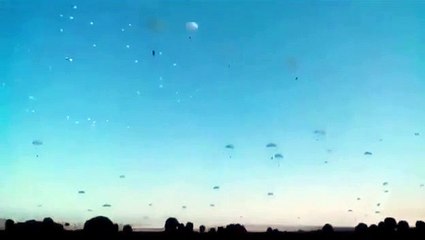 Rusya'dan hava indirme operasyonu: Paraşütle şehre indiler!