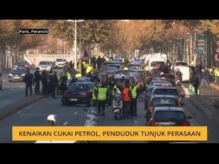 Kenaikan cukai petrol, penduduk tunjuk perasaan