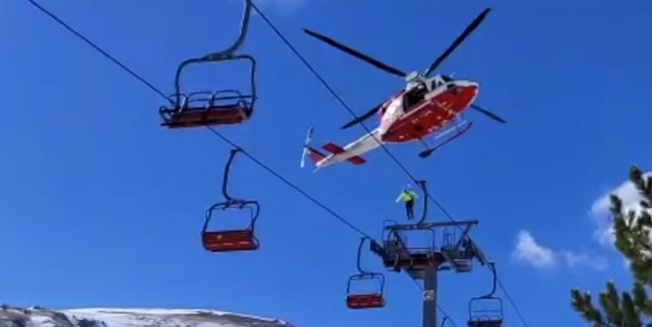 Roccaraso (AQ) - Persone bloccate in seggiovia , addestramento Vigili del Fuoco (24.02.22)