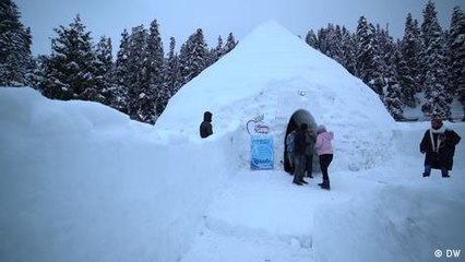 'World’s largest' igloo café opens in Kashmir