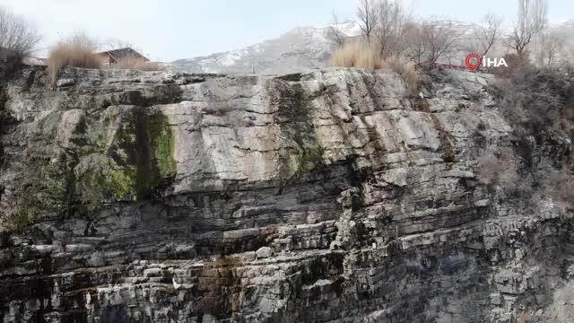 Türkiye'nin en büyük şelalesi can suyuna kavuştu... Doğa harikası Tortum Şelalesi eski günlerine geri döndü