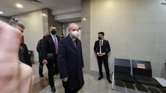 İlker Başbuğ ifade vermek için adliyede