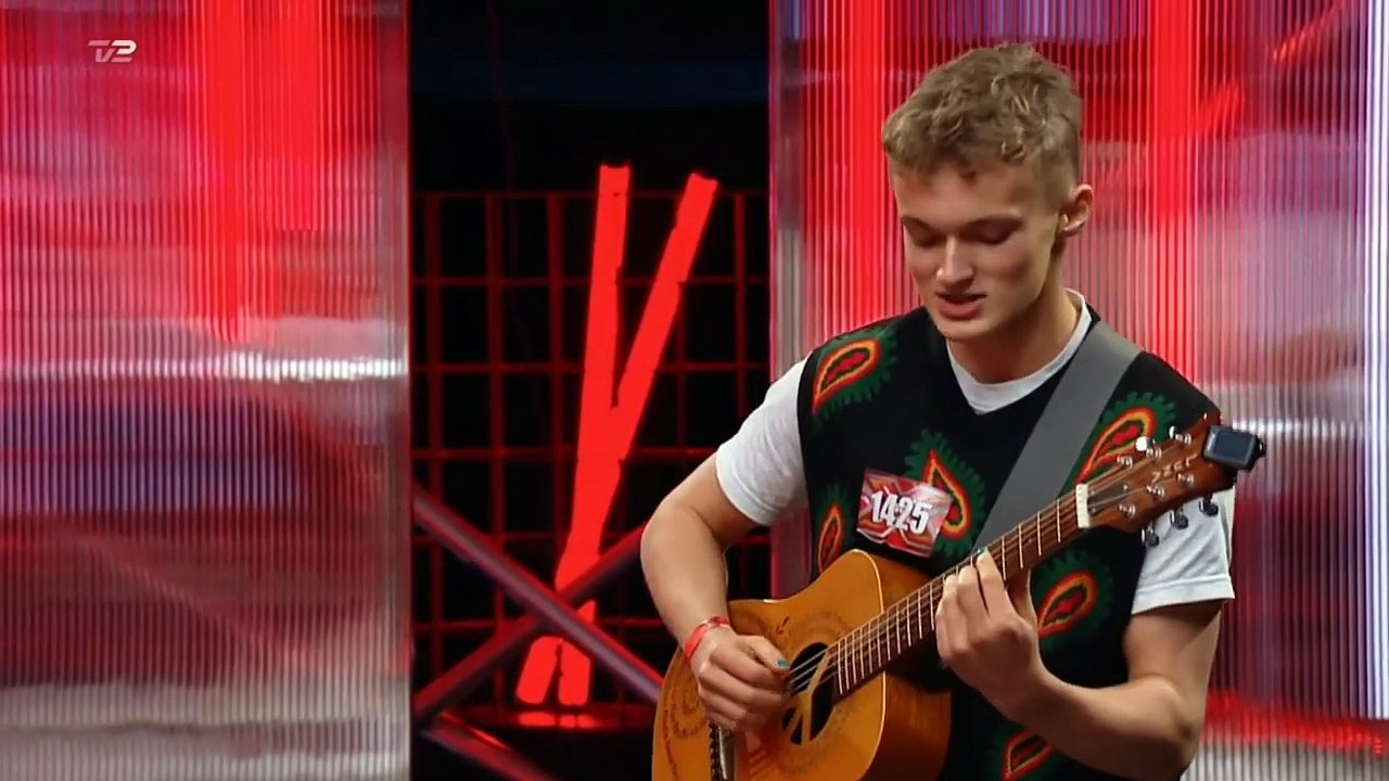Mads ~ Voodoo | Audition | Lasse Skriver Vs Mads Moldt Hutzelsider | X Factor 2022 | TV2 Play - TV2 Danmark