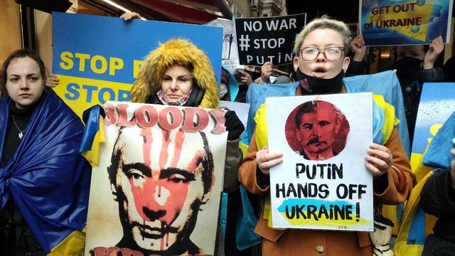 İstanbul’da Ukraynalılardan Rusya Başkonsolosluğu önünde eylem