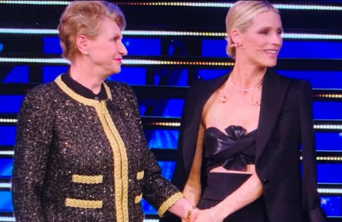 La madre della Hunziker racconta il periodo della setta: ‘5 anni senza di lei, non dormivo e prendevo tranquillanti’