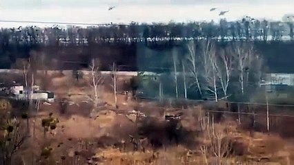 Başkent Kiev kuşatma altında: Rus helikopterleri böyle vurdu!