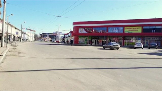 الروبل يسجل انخفاضا قياسيا وعملات الملاذ الآمن تصعد بعد غزو روسيا لأوكرانيا