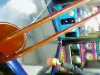 Jeu du palet entre moi é sami dans la salle de jeu