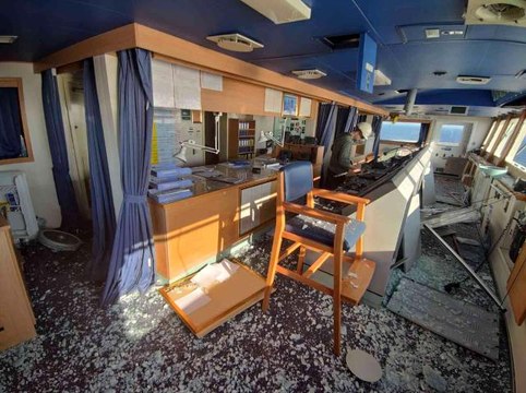 Denizcilik Genel Müdürlüğü: Odessa açıklarında Marshall Adaları bayraklı Türk sahipli Yasa Jüpiter gemisine bomba isabet ettiği bilgisi üzerine...