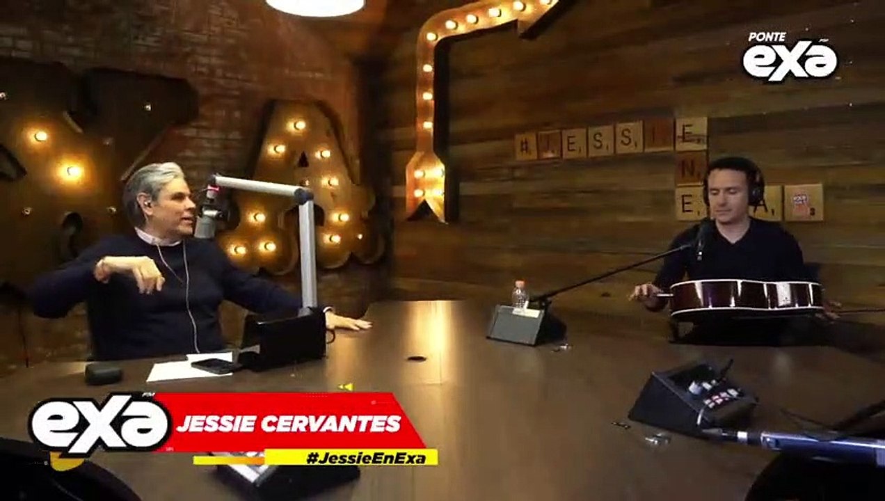 ¡Disfruta la entrevista y acústico con Fonseca en #JessieEnExa!  (658)