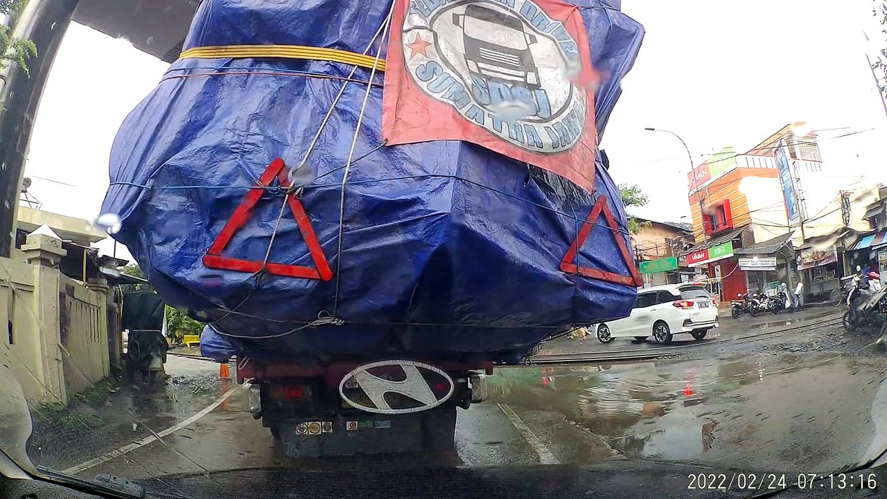 Overloaded Truck is  Tipsy