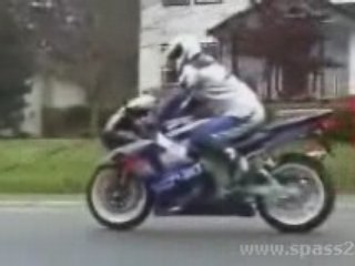 Pub suzuki gsxr drole