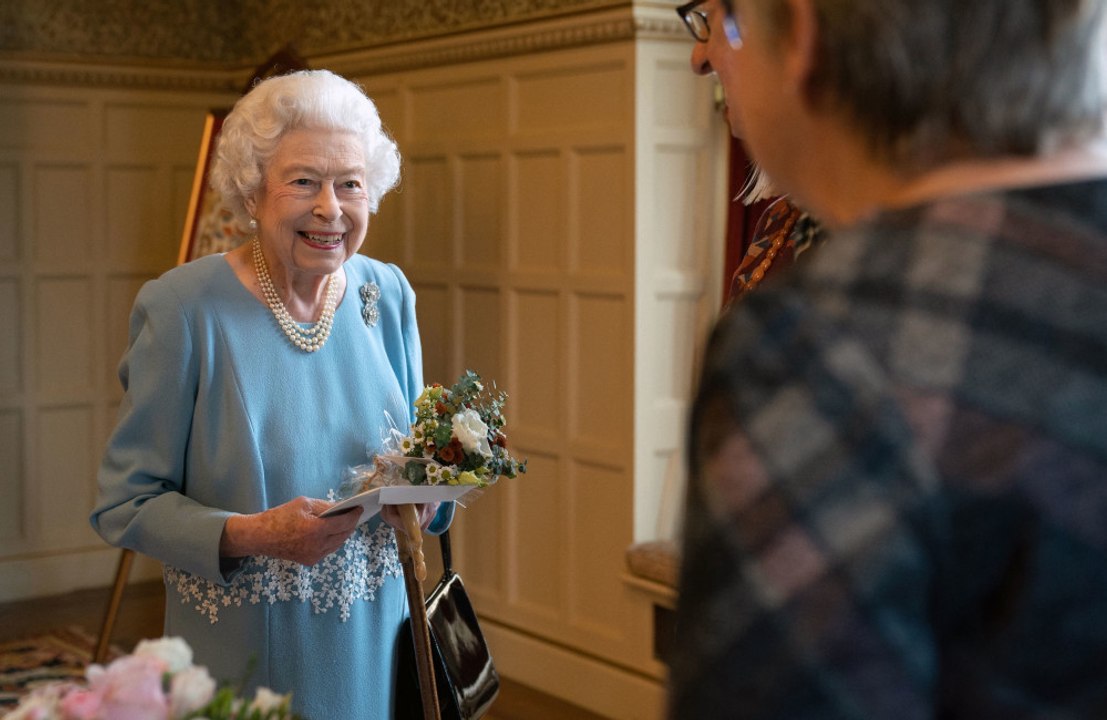 Queen Elizabeth: Sie sagt erneut Termine ab