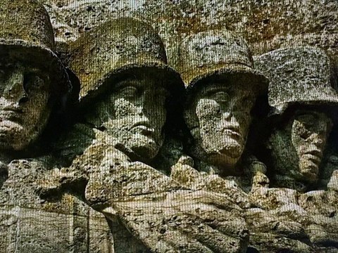 Πόλεμος Ουκρανία: Συγκλονίζει η Διδασκάλου: «Ο πόλεμός τους σκοτώνει ό,τι άφησε όρθιο η ειρήνη τους»