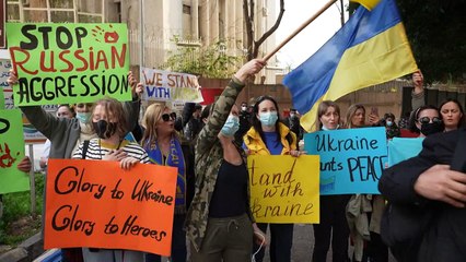 Suède, Liban, France: les manifestations en soutien aux Ukrainiens se multiplient