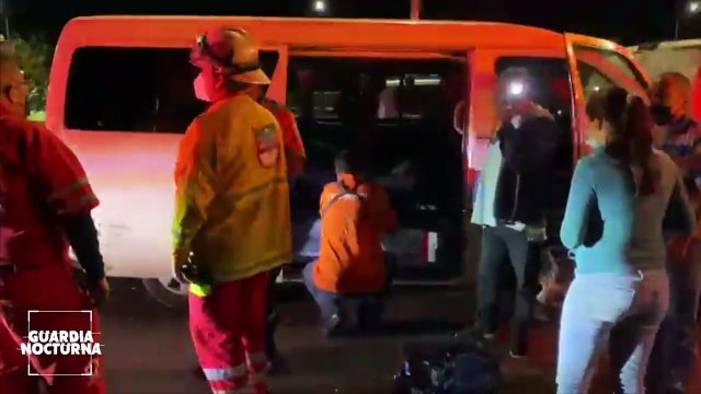 Tres personas lesionadas dejó un percance vial entre cuatro vehículos en Periférico Norte