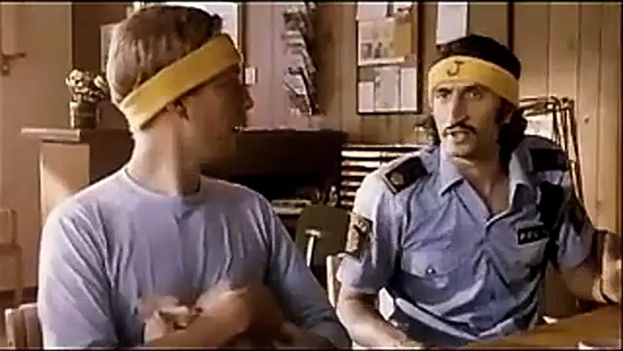 Kops Tráiler VO