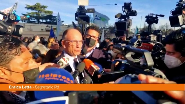 Ucraina, Letta: Sanzioni metteranno in ginocchio l'economia russa