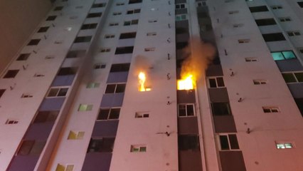 강원 원주시 아파트에서 불...1명 숨져 / YTN