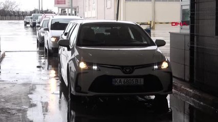 KAYAK TATİLİ İÇİN GİTTİKLERİ UKRAYNA'DAN ÇATIŞMALARA ŞAHİT OLDULAR
