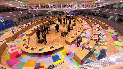 EU 강력 제재...나토 "우크라 파병 계획 없어" / YTN