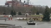 Militares rusos atacan varios aeropuertos en Ucrania