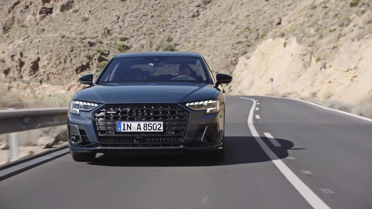 Geschärftes Design und innovative Technologien für das Flaggschiff - der aufgewertete Audi A8