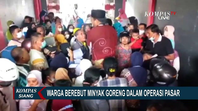 Warga Probolinggo Berebut Minyak Goreng saat Operasi Pasar, Stok Habis dalam 30 Menit!