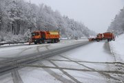 Bolu Dağı'nda kar yağışı devam ediyor