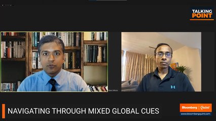 Navigating Through Mixed Global Cues: Talking Point