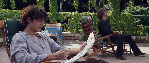 Un été brûlant (Un verano ardiente) Tráiler VO