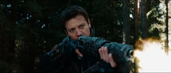 Hansel y Gretel: Cazadores de Brujas Tráiler (3)