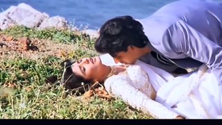 Akshay Kumar and Raveena Tondon Super Hit song