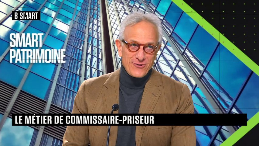 Commissaire-priseur et coulisses d’une vente aux enchères 