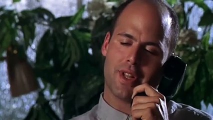 8 Cabezas Tráiler VO