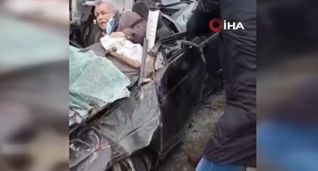 Sosyal medyayı ayağa kaldıran görüntüler: Rus tankı otomobili ezdi