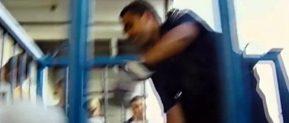 Matar al mensajero Tráiler (2) VO