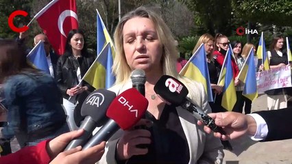 Ukraynalılar gözyaşlarıyla Rusya’yı protesto etti