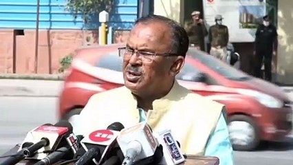 भावनाओं को कांग्रेस भड़काती है, हिजाब पर और क्या बोले देवनानी, वीडियो में सुने