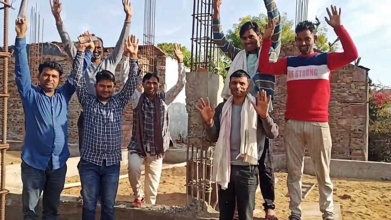 दौसा. शिक्षकों के बीच विवाद से नाराज ग्रामीणों...