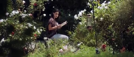 Beyond Paradise Tráiler VO