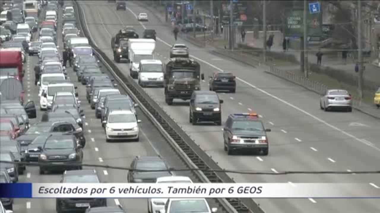 Los últimos españoles intentan salir de Ucrania