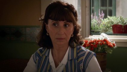 Una historia de locos Tráiler (2) VO