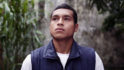 Al otro lado del muro: Trailer