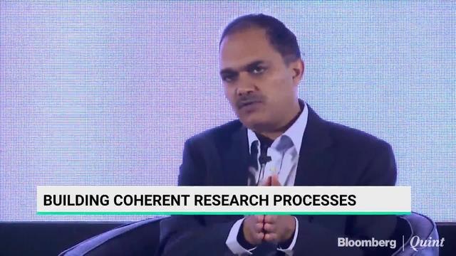 How HDFC MF's Prashant Jain Filters Signal From Noise