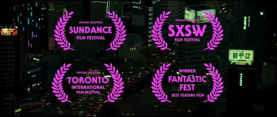 Ella es un monstruo (Trailer)